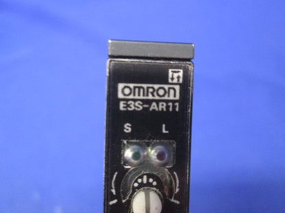 中型アンプ内蔵光電センサ(コード1.5m入) E3S-AR11