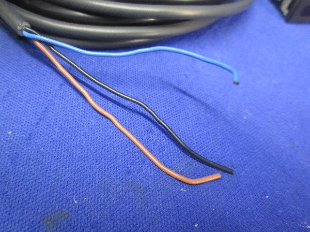 中型アンプ内蔵光電センサ(コード1.5m入) E3S-AR11