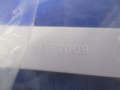 コンセントプレート(5枚入)(ホワイト)(新品未開封) WTF7009