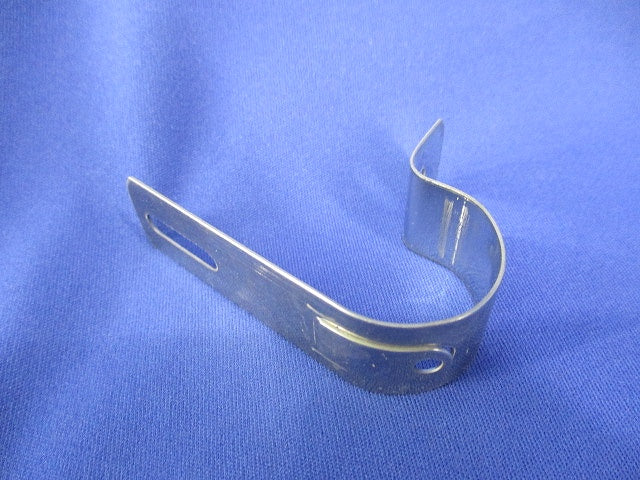 V.V.R用片サドル(ステンレス)(43個入) SS-23-28