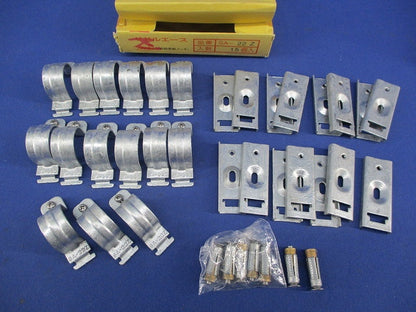 サドルエース(亜鉛)(15個入)(ネジ不足有) SA-22Z