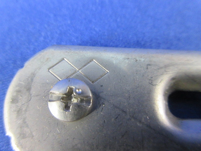 サドルベース(ステンレス)(9個入) SBS025S