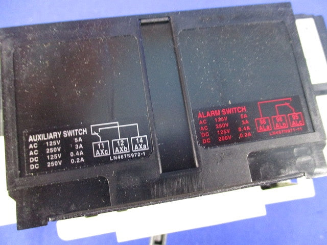 ノーヒューズブレーカ 3P30A NF63-SV