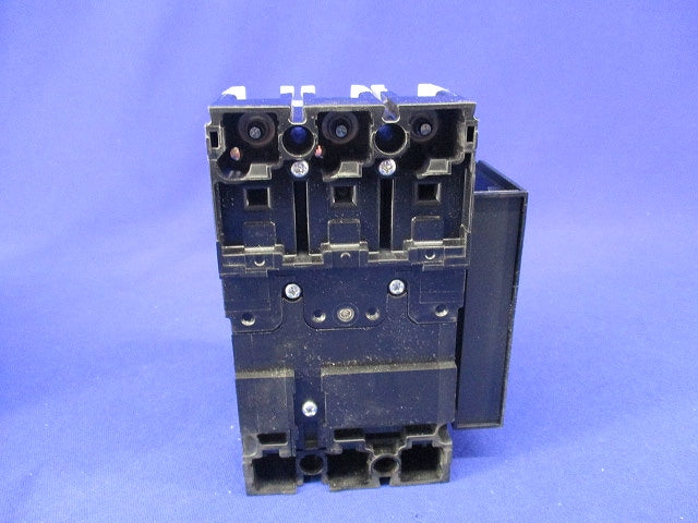 ノーヒューズブレーカ 3P30A NF63-SV