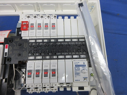ヤエコンパネル住宅用分電盤3P40A EF105-8R他