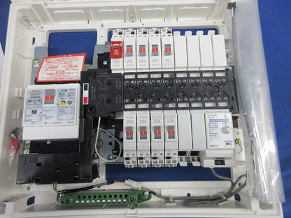ヤエコンパネル住宅用分電盤3P50A(逆相) EF105-8R他