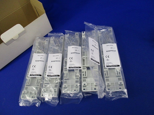 マニュアルモータスタータ用ベースプレート(5L個入) BZ0BPRE22A
