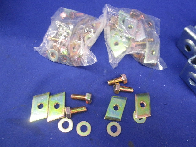 配管架台システム連結金具(12個入) GS1CR