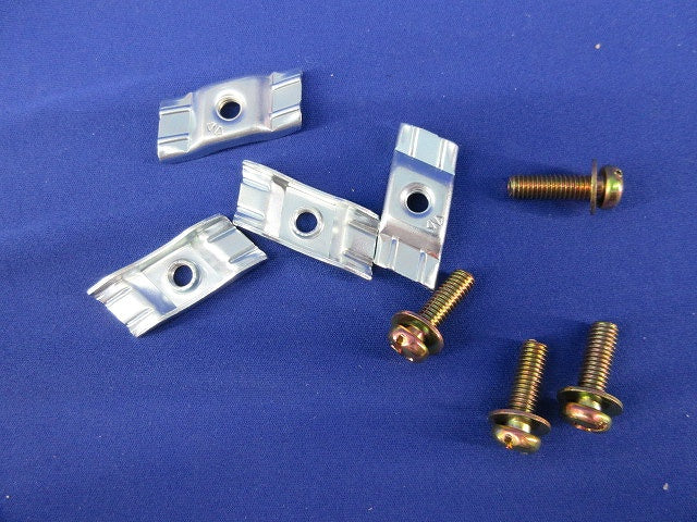 振れ止め金具(8個入)(付属品不足  DKSN4個・なべM6×20 4個) WRS1