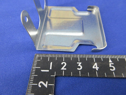 二重天井用金具(93個入) AKC2