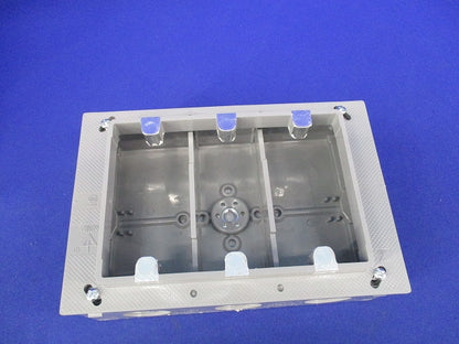 埋込スイッチボックス(塗代付)3個用 CSW-3N