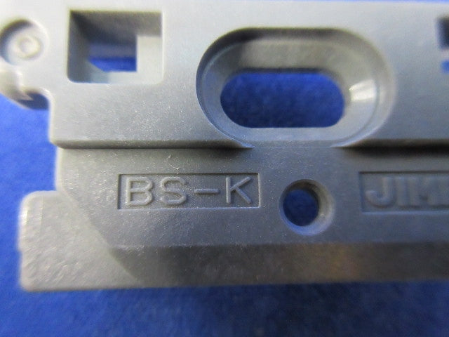 埋込取付枠 絶縁枠(20個入)(キズ汚れ有) BS-K