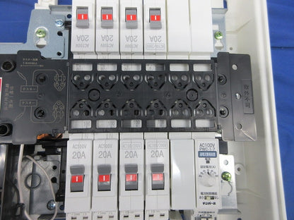 住宅用分電盤3P50A EF105-8G他