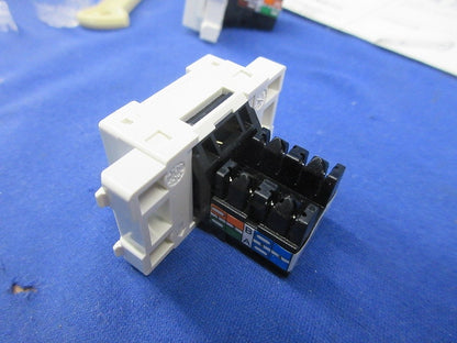 埋込型LANコンセント(ピュアホワイト)(2個入) LWU-110-5e(PW)