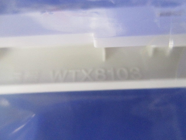 スイッチプレート3連用(5枚入)ホワイト WTX8103