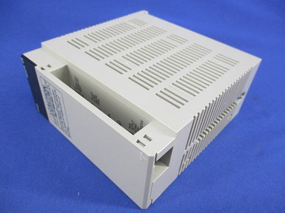プログラマブルコントローラ 電源ユニット CS1D-PA207R