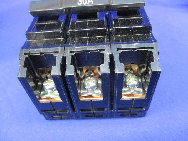 サーキットブレーカー3P30A(ジャンク品) BBK330K