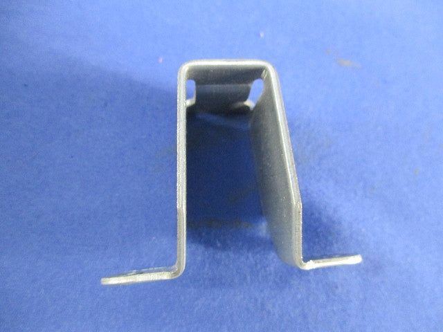 軽みぞ形鋼用ボックス支持金具(13個入) T38U