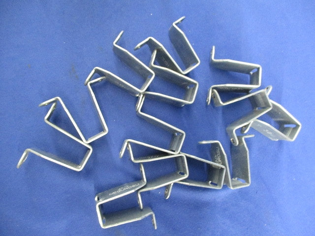 軽みぞ形鋼用ボックス支持金具(13個入) T38U
