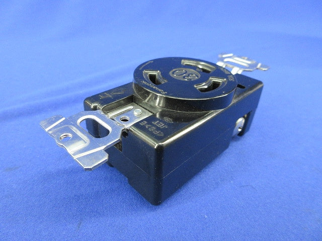 接地2P30A引掛埋込コンセント WF2330