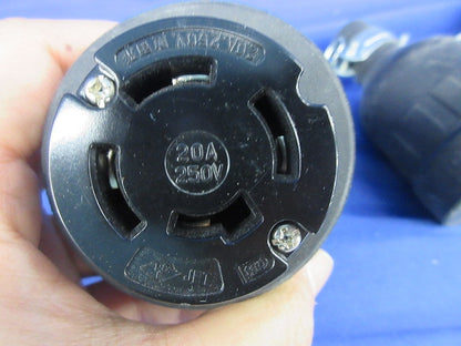 引掛ゴムコネクタボデー 接地3P20A(3個入) MH2648