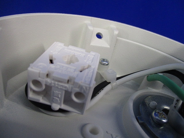 スポットライト本体φ70(口金GX53-1)(ランプ別売)(ホワイト) LGW41003