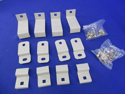 立上りカバー止め金具(4組入) CVVQ1