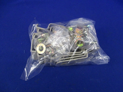 立上りカバー止め金具(4組入) CVVQ1