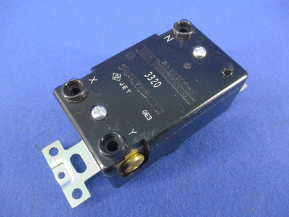 引掛形 埋込コンセント3P30A250V 3320