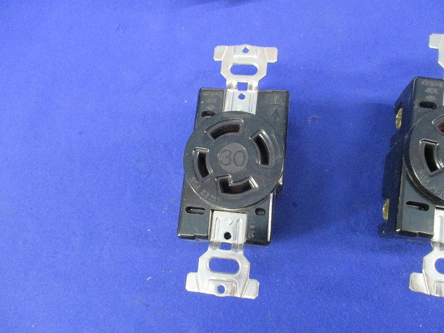 引掛埋込コンセントセット(メーカー混在2個入) WF2430
