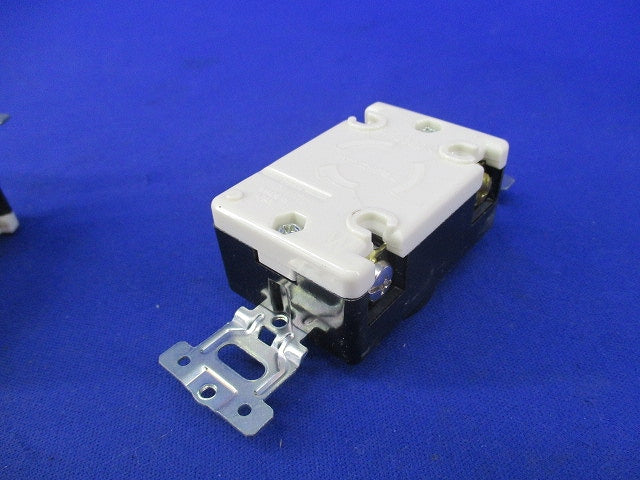 引掛埋込コンセント(2個入) WF2320K