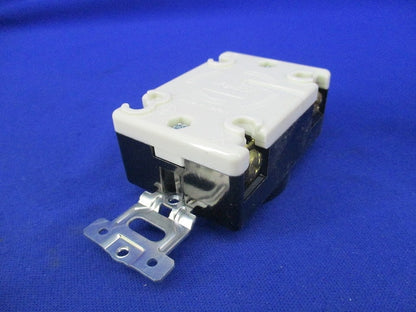 接地3P20A 引掛埋込コンセント(5個入) WF2420K