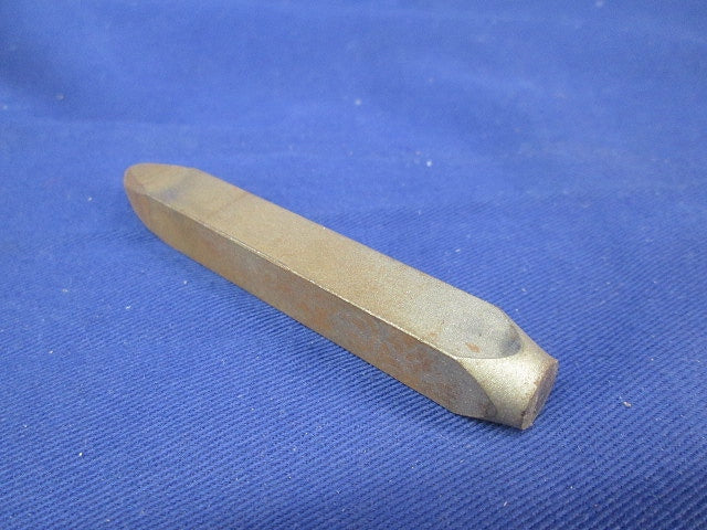 金属ポンチ(1セット10本入)(サビ有)(ジャンク品) 型番不明