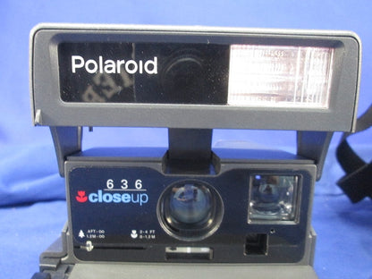 インスタントフィルムカメラ(フィルム付・期限OK)(動作未確認)(ジャンク品) 636