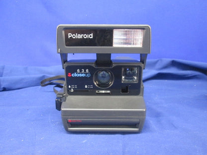 インスタントフィルムカメラ(フィルム付・期限OK)(動作未確認)(ジャンク品) 636