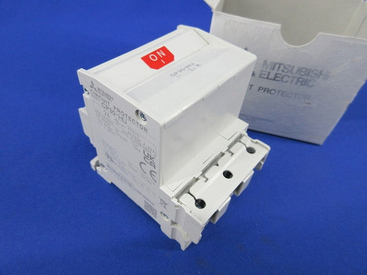サーキットプロテクタ3P3EE2A CP30-HU