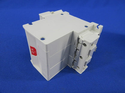 サーキットプロテクタ3P3EE2A CP30-HU