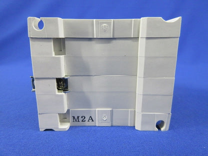 サーキットプロテクタ3P3EE2A CP30-HU