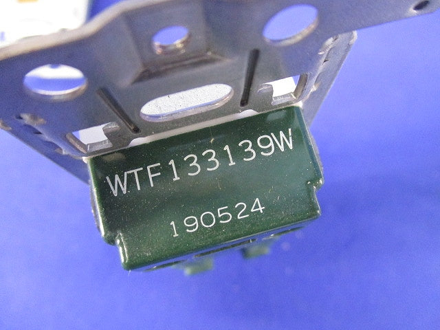 埋込アースターミナル付コンセントセット(混在8個入) WTF11313K他