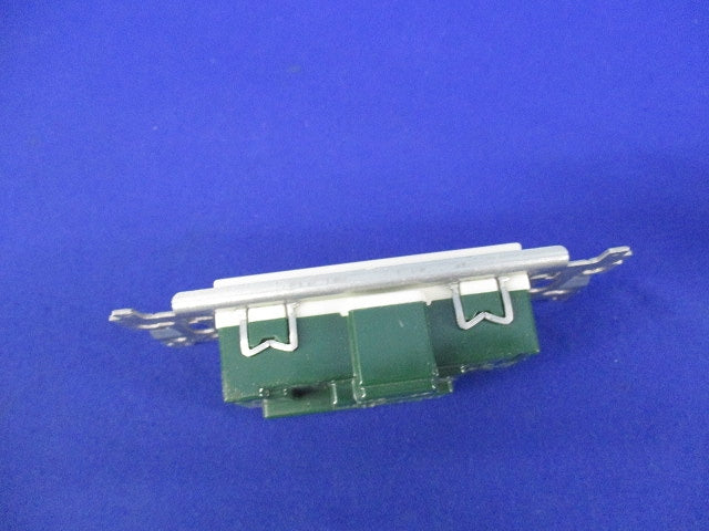埋込抜け止め接地ダブルコンセント(3個入) WN1162