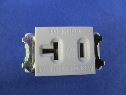 埋込20A125V兼用コンセント(7個入) DG2241H