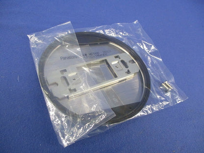 ステンレス防雨丸型カバープレート(2個入) WN7640K