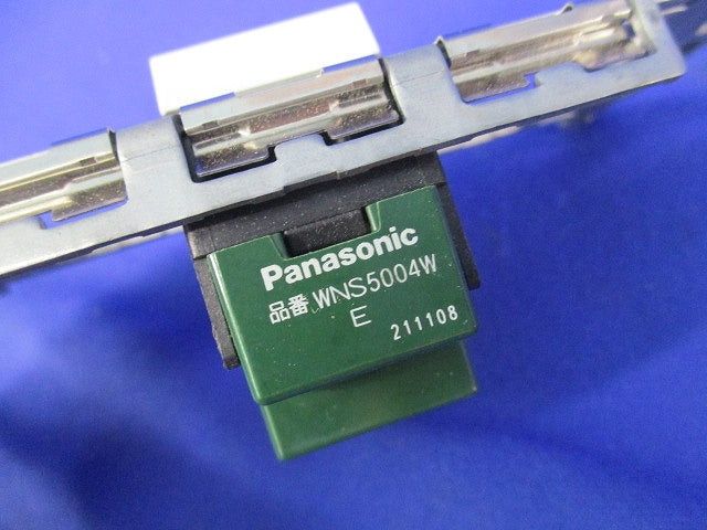 埋込スイッチセット(マットホワイト) WNS5004W+WNS3730