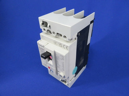 ノーヒューズブレーカ3P30A NV50-SVFU