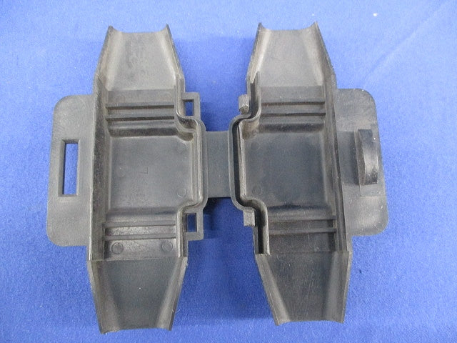 ボルト型コネクタ用カバー22号(7個入) 4C-0166BC