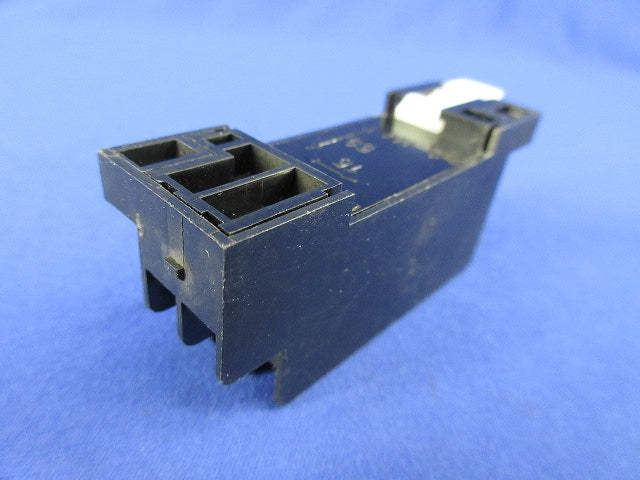 ワンタッチSソケット 表面配線形 2極 スリムコストダウンタイプ(2個入) SM3S-05D