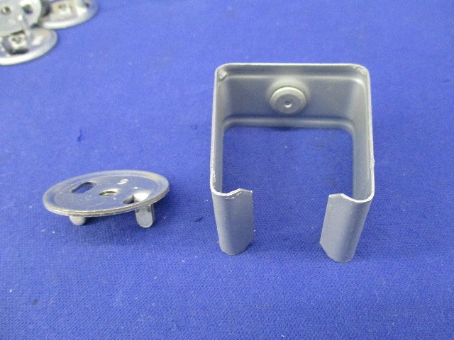 レースウェイ 開口上向き用器具取付金具(ステンレス)(12個入) DK2UK-6