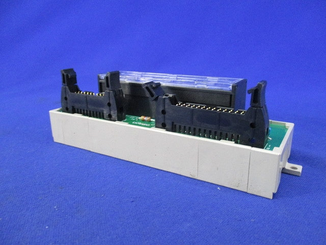 サーボ用中継ユニット XW2B-20J6-1B