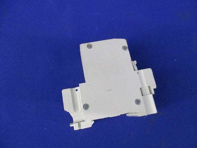 サーキットプロテクタ2P1A CP30-BA