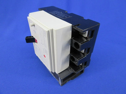 漏電遮断器3P15A(アラームスイッチ付) NV30-CS